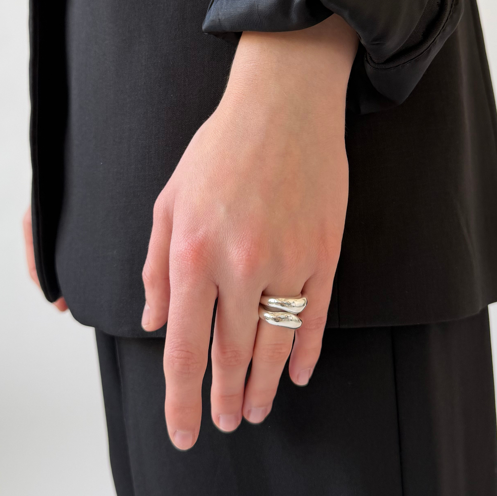 Twin Flow Ring