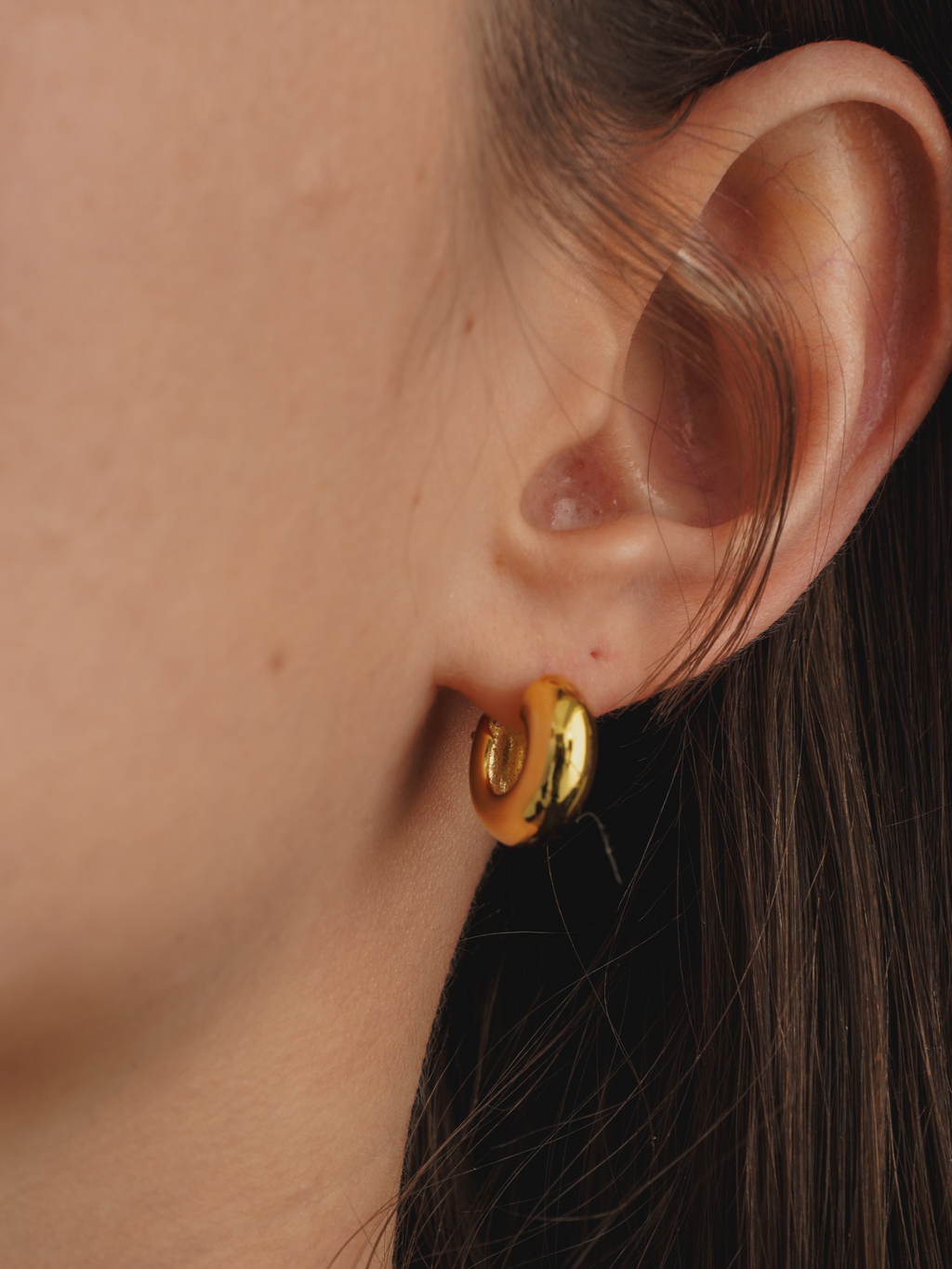 Tiny Round Earrings