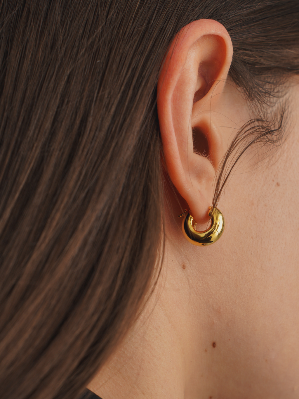 Tiny Round Earrings